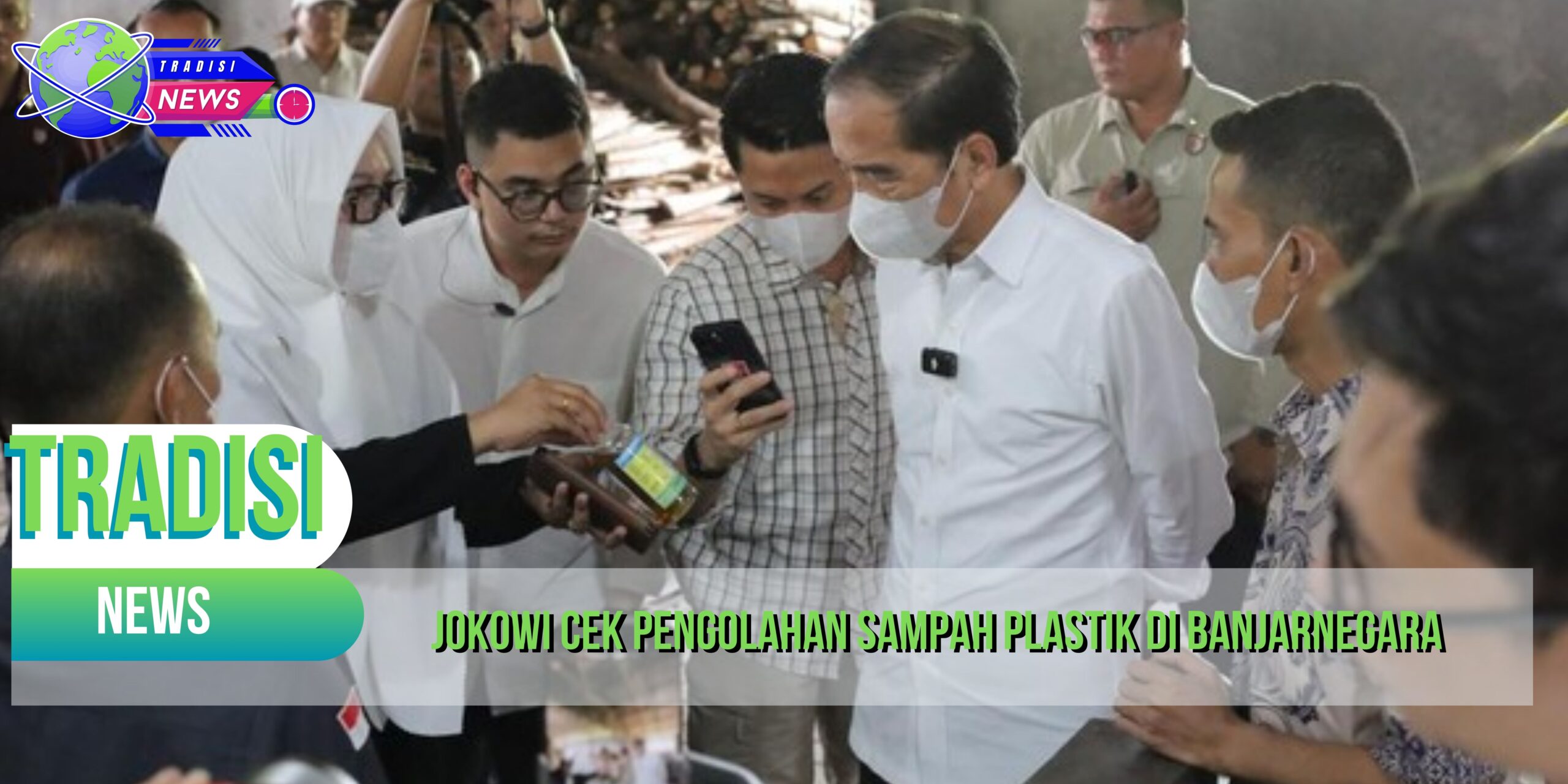 Jokowi Cek Pengolahan Sampah Plastik di Banjarnegara